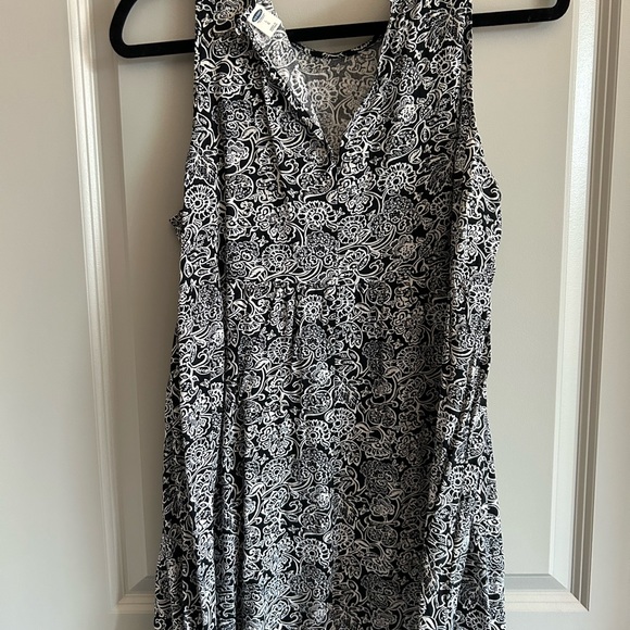 Size Lg, Old Navy Swing Dress - Picture 2 of 3